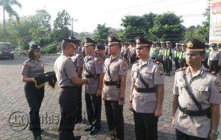 Serah terima jabatan (Sertijab) dipimpin langsung Kapolres Tanjungpinang AKBP Joko Bintoro, dalam upacara di halaman Mapolres Tanjungpinang, Kamis (15/12).